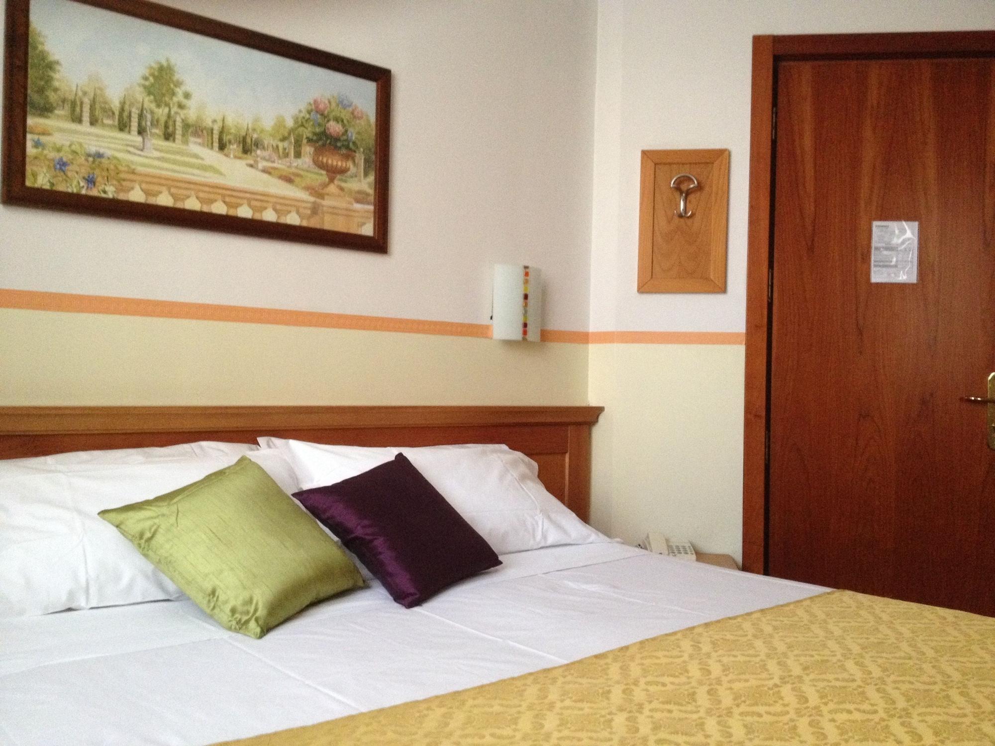 Hotel Floris Mogliano Veneto Kültér fotó