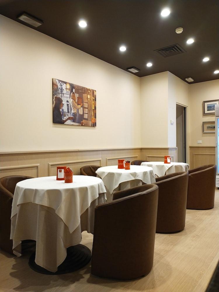 Hotel Floris Mogliano Veneto Kültér fotó